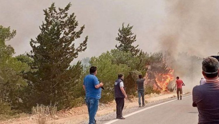 KKTC'de orman yangını, Türkiye'den helikopter gönderildi