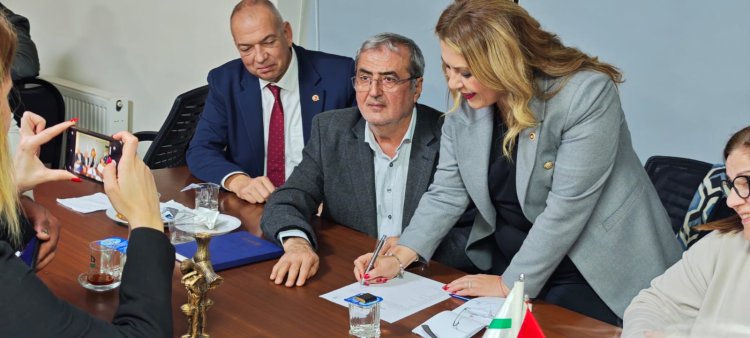 Milletvekili Elvan Işık Gezmiş, Beykozlu Giresunlular Derneği’ne Üye Oldu